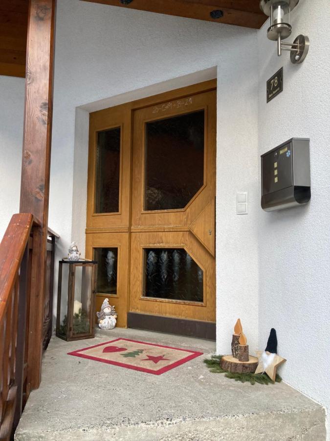 Ferienwohnung Thoeny ฟานดันส์ ภายนอก รูปภาพ